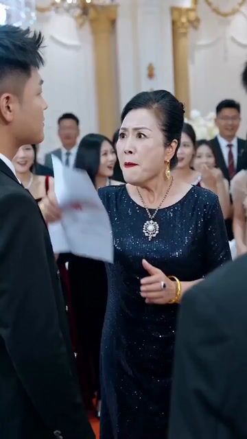 Viral CEO Drama: The Dragon King Reveal Prompt